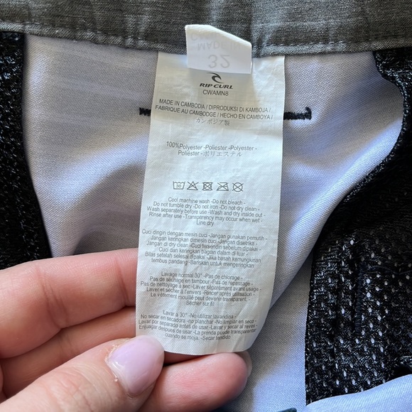 Mens rip curl boardwalk shorts (32) - Picture 9 of 10